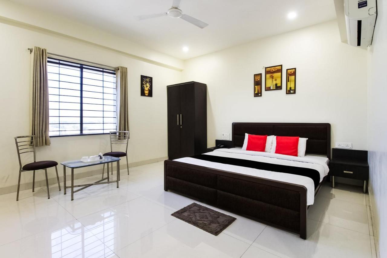 Capital O70964 Hotel D Mercy นาคปุระ ภายนอก รูปภาพ